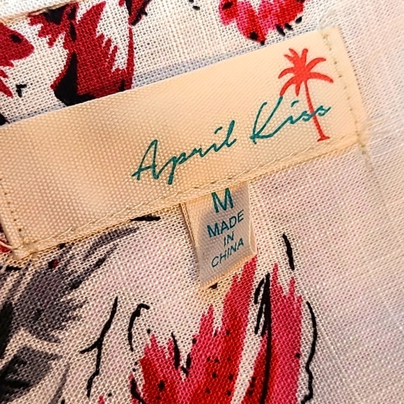 April Kiss Cropped Tie Front Blouse - Picture 7 of 10